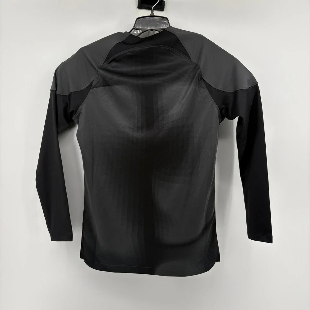 Nike Mens Dri-FIT Soccer Training Top Black Grey DH7977-060 Slim Fit Small NEW
